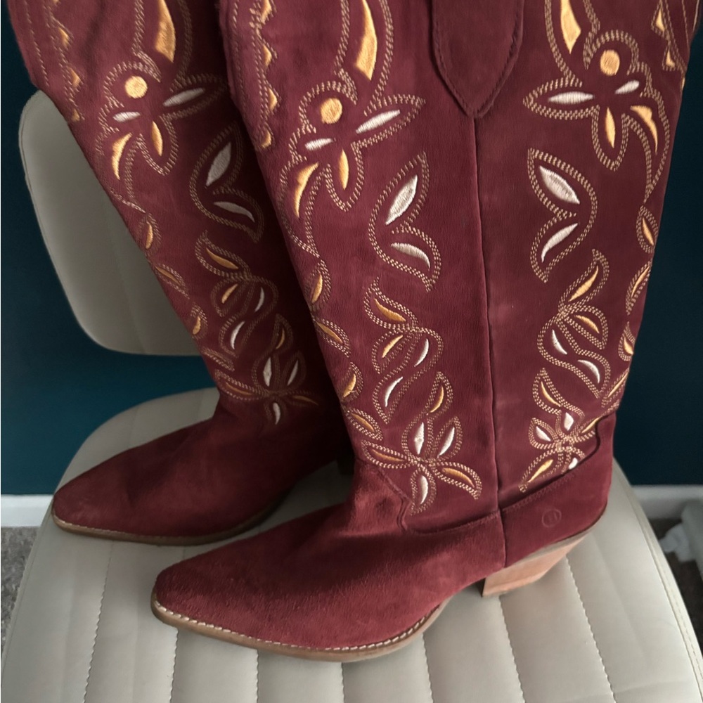 Dingo Embroidered Burgundy Cowboy Boots